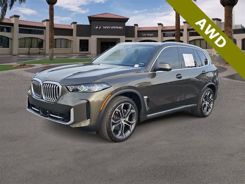 Used 2025 BMW X5 xDrive40i w/ Parking Assistance Package image 4