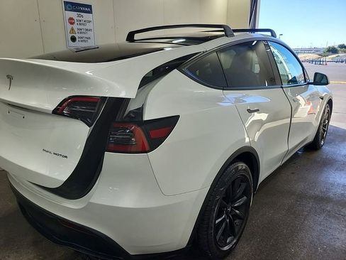 Used 2023 Tesla Model Y Long Range AWD/4WD image 4