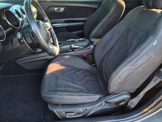 Used 2017 Ford Mustang Coupe RWD image 14