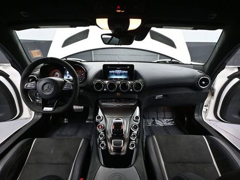 Used 2018 Mercedes-Benz AMG GT R image 25