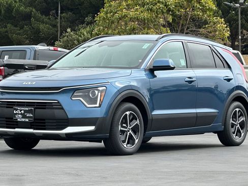 New 2026 Kia Niro EX FWD image 8