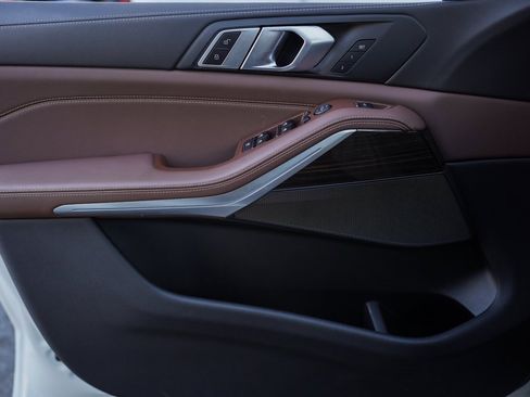 Used 2020 BMW X5 xDrive40i w/ Convenience Package image 35