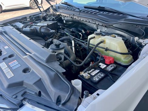 Used 2021 Ford F550 4x4 Crew Cab Super Duty image 12