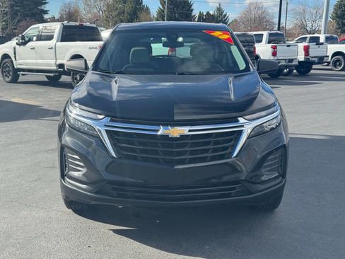 Used 2023 Chevrolet Equinox LS AWD/4WD image 2