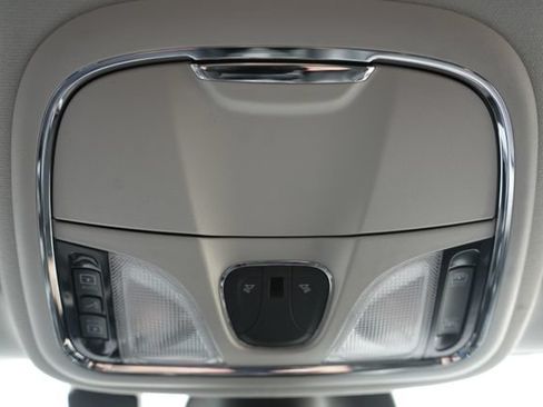 Used 2022 Jeep Cherokee Limited AWD/4WD image 28