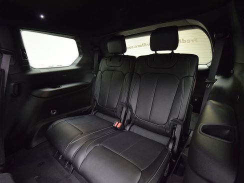 New 2026 Jeep Grand Cherokee L Limited image 39