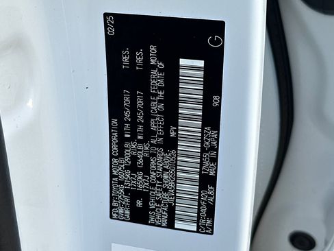 Used 2025 Toyota 4Runner SR5 image 28