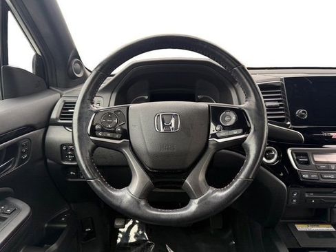 Used 2021 Honda Pilot Black Edition image 13