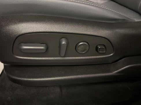 Used 2023 Buick Enclave Premium w/ Experience Buick Package image 22