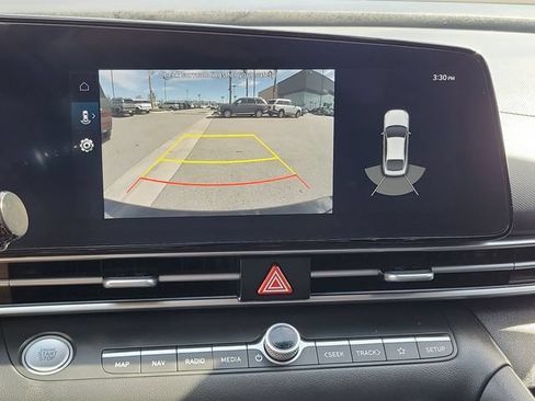 Certified 2023 Hyundai Elantra Limited FWD image 12