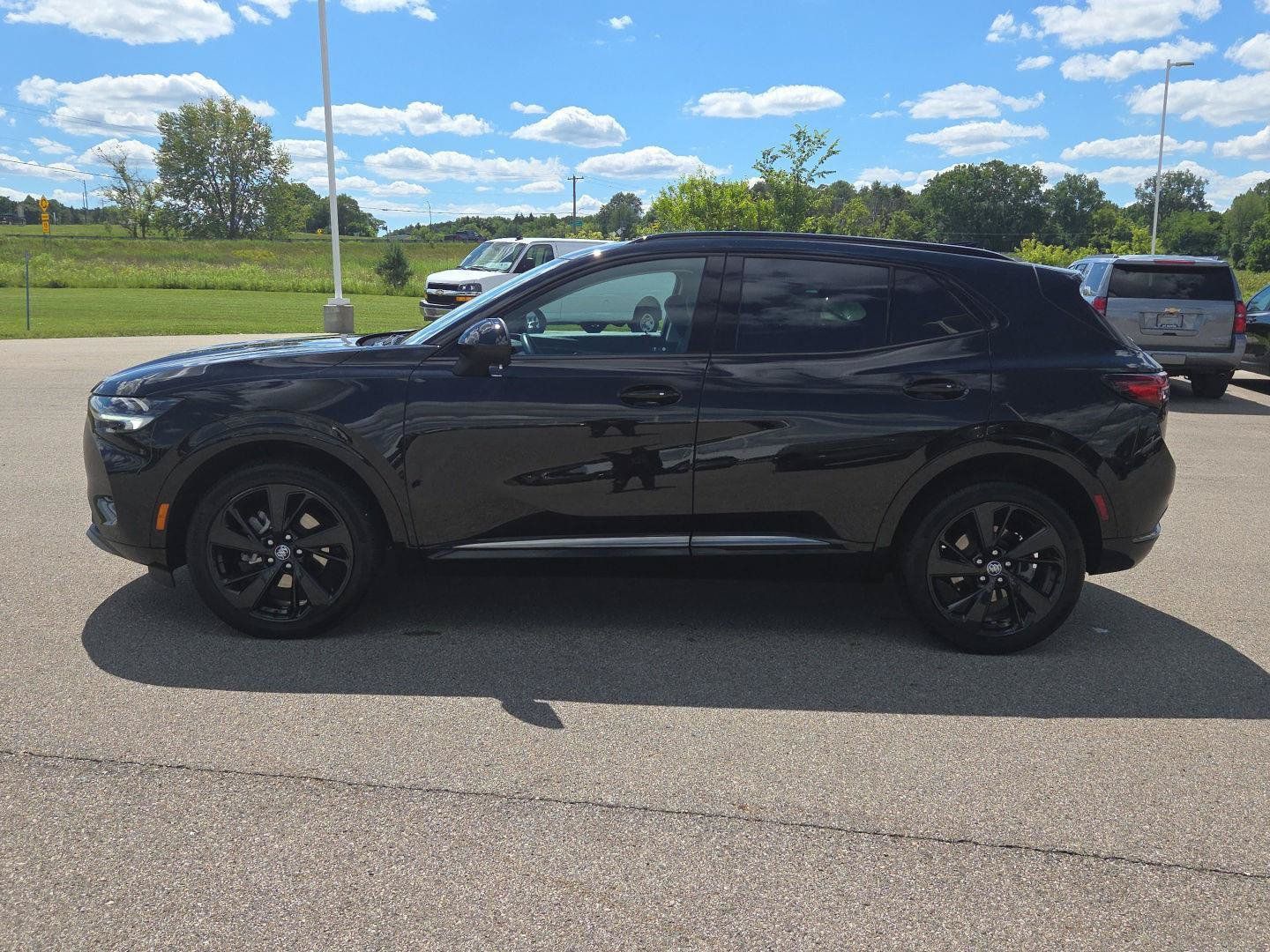 Used 2023 Buick Envision Preferred AWD/4WD image 2