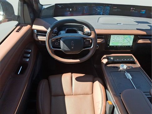 New 2026 Lincoln Navigator Reserve AWD/4WD image 7