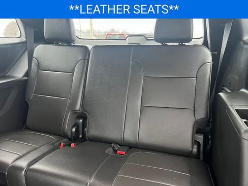 Used 2023 Chevrolet Traverse Premier w/ Redline Edition image 10