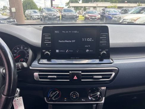 Used 2021 Kia Seltos S image 14