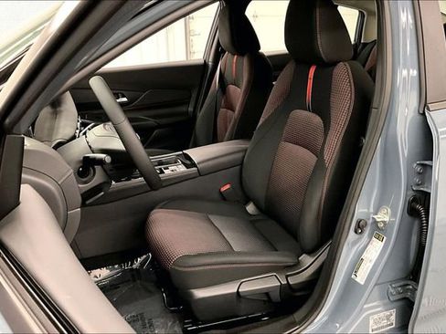 New 2026 Nissan Sentra SR FWD image 10