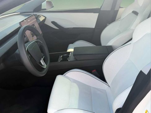Used 2025 Tesla Model 3 Performance AWD/4WD image 10