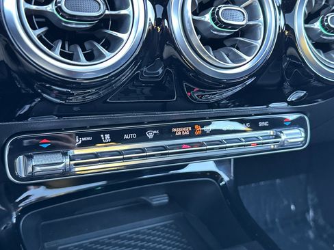 Used 2025 Mercedes-Benz CLA 250 image 19