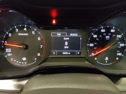 Used 2024 Chevrolet Trax LS FWD image 23