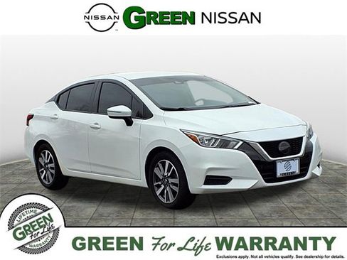 Used 2020 Nissan Versa SV image 1