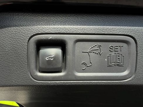 Used 2023 Ford Expedition Max XLT RWD image 39