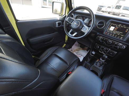 Used 2023 Jeep Wrangler Unlimited Sahara w/ Cold Weather Group image 42