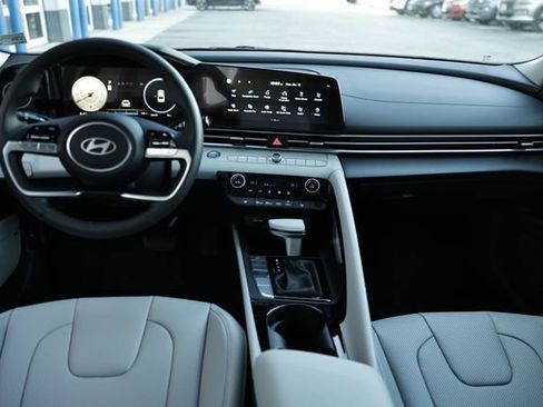 New 2026 Hyundai Elantra Limited image 6