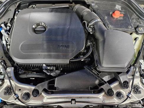 Used 2025 MINI Cooper 2-Door Hardtop image 16