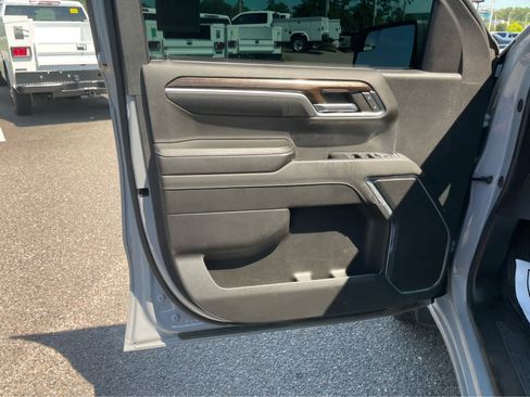 Used 2024 GMC Sierra 1500 Elevation AWD/4WD image 9