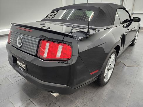 Used 2010 Ford Mustang GT image 5