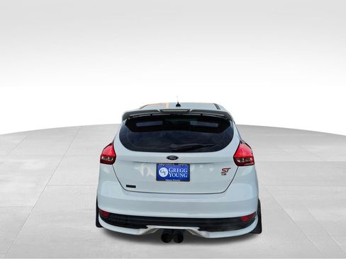 Used 2018 Ford Focus ST image 7