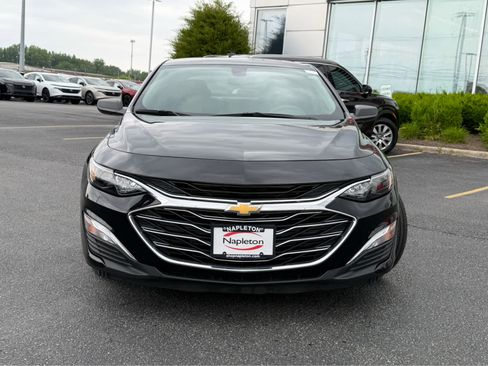 Used 2022 Chevrolet Malibu LS FWD image 2