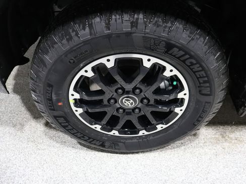 New 2026 Toyota Tundra SR5 AWD/4WD image 4
