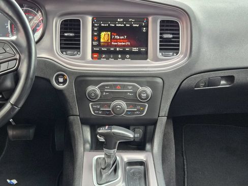 Used 2023 Dodge Charger SXT RWD image 16