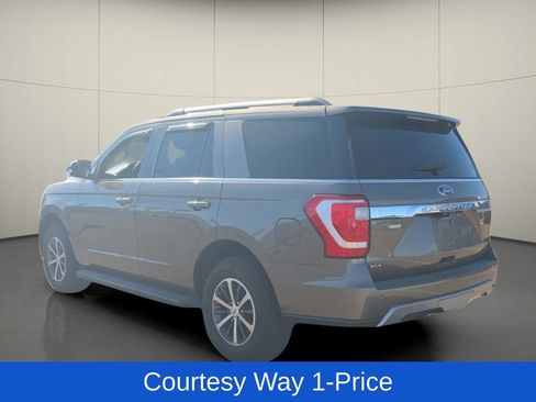 Used 2018 Ford Expedition XLT w/ Equipment Group 201A RWD image 6