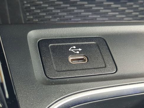 New 2025 Mercedes-Benz GLB 35 AMG GLB 35 AMG image 9