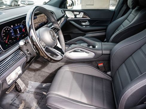 New 2026 Mercedes-Benz GLS 580 4MATIC image 19