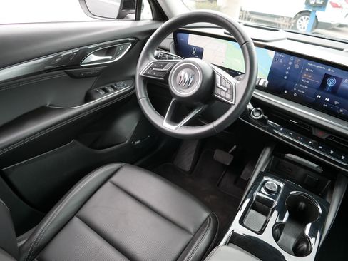 Used 2025 Buick Envision Preferred image 9