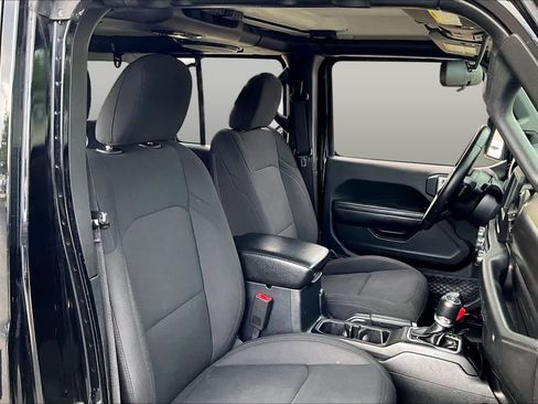 Used 2018 Jeep Wrangler Unlimited Sport S AWD/4WD image 9