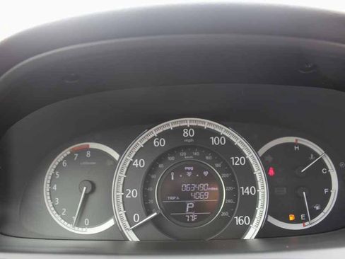 Used 2015 Honda Accord LX image 15