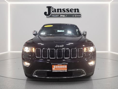 Used 2021 Jeep Grand Cherokee Limited image 3