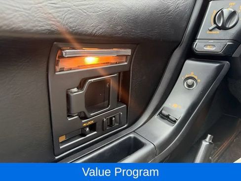 Used 1992 Chevrolet Corvette Coupe RWD image 11