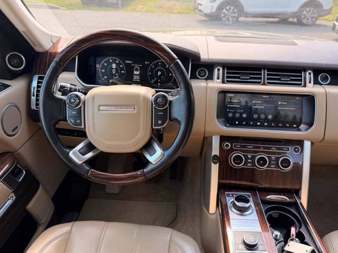 Used 2017 Land Rover Range Rover HSE AWD/4WD image 19