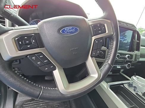 Used 2022 Ford F250 Lariat w/ Black Appearance Package image 14