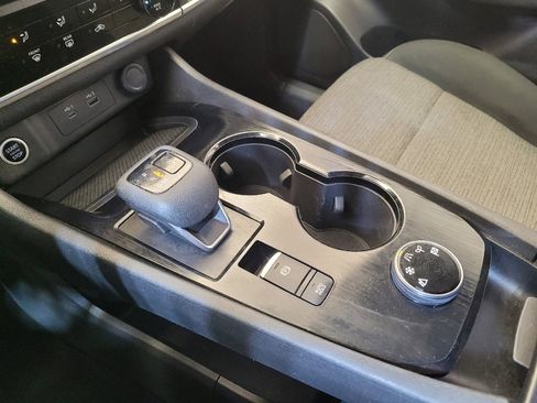 Used 2021 Nissan Rogue S AWD/4WD image 26