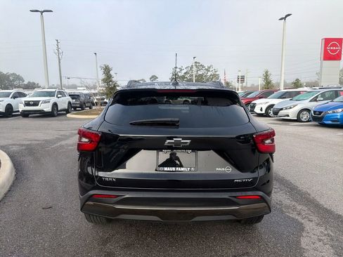 Used 2024 Chevrolet Trax ACTIV w/ Sunroof Package image 7