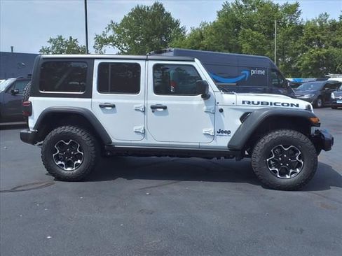 New 2023 Jeep Wrangler Unlimited Rubicon 4xe w/ Dual Top Group image 8