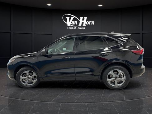 Used 2024 Ford Escape ST-Line w/ Tech Pack #1 AWD/4WD image 6