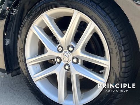 Used 2015 Lexus CT 200h FWD image 7