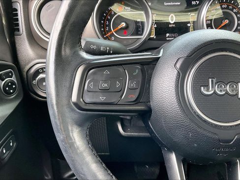 Used 2020 Jeep Wrangler Unlimited Sport AWD/4WD image 16