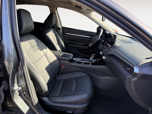 Used 2023 Nissan Altima 2.5 SL image 19